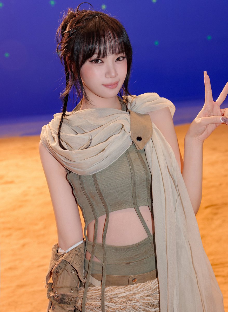 chaewon archive tweet media