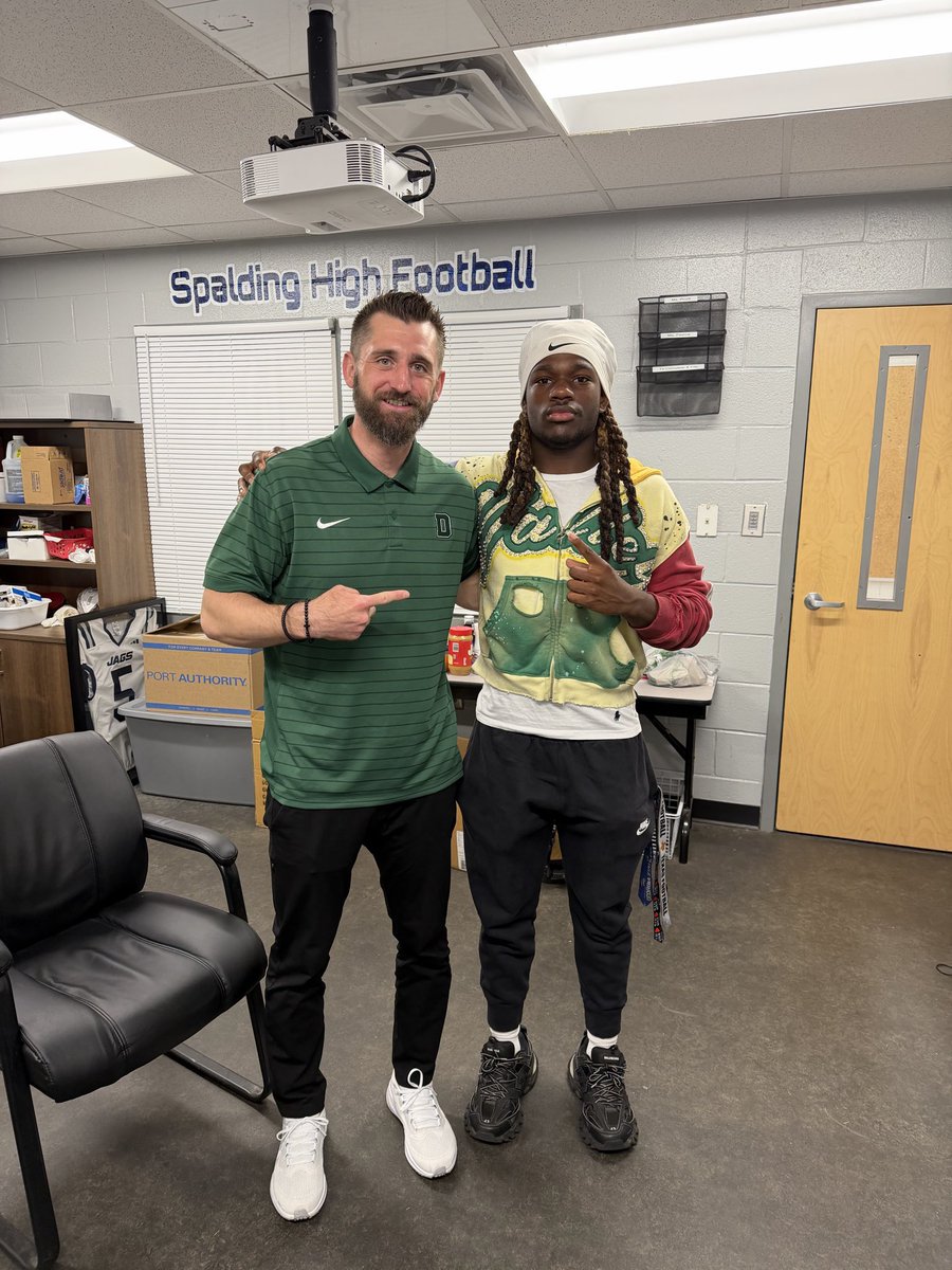 CamauriBerry_'s tweet photo. #AGTG After a great conversation with @CoachBelfiori i’m blessed to receive an 🅾️ffer from @DartmouthFTBL 

@nickcoachd42 @_CoachWilks @RecruitGeorgia @247recruiting @On3 @PrepRedzoneGA @Championsmaca @IvyLeague https://t.co/HhjnrB93fO