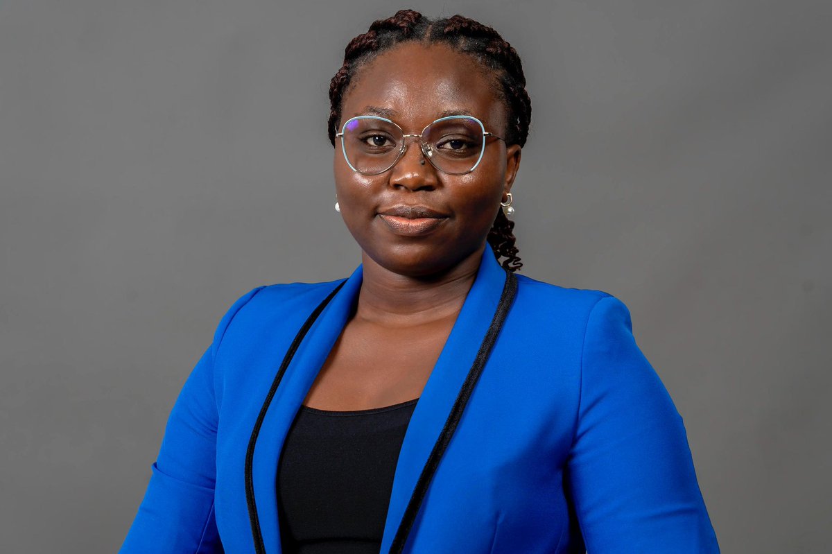 bukola_iris's tweet photo. Another year of being The Force, Happy Birthday to me🥳 https://t.co/lf4Ea60CtU