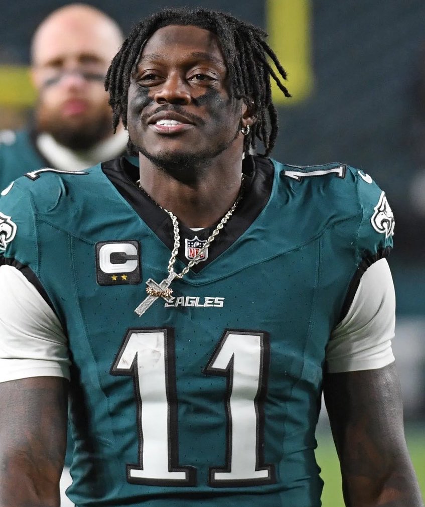 esidery's tweet photo. AJ Brown’s odds to land with the Patriots have surged on @KalshiSports after the Eagles drafted Makai Lemon:

New England: 84%
Philadelphia: 11%

It certainly seems Brown will officially be traded away to New England in June. https://t.co/xFcJZtyi7E