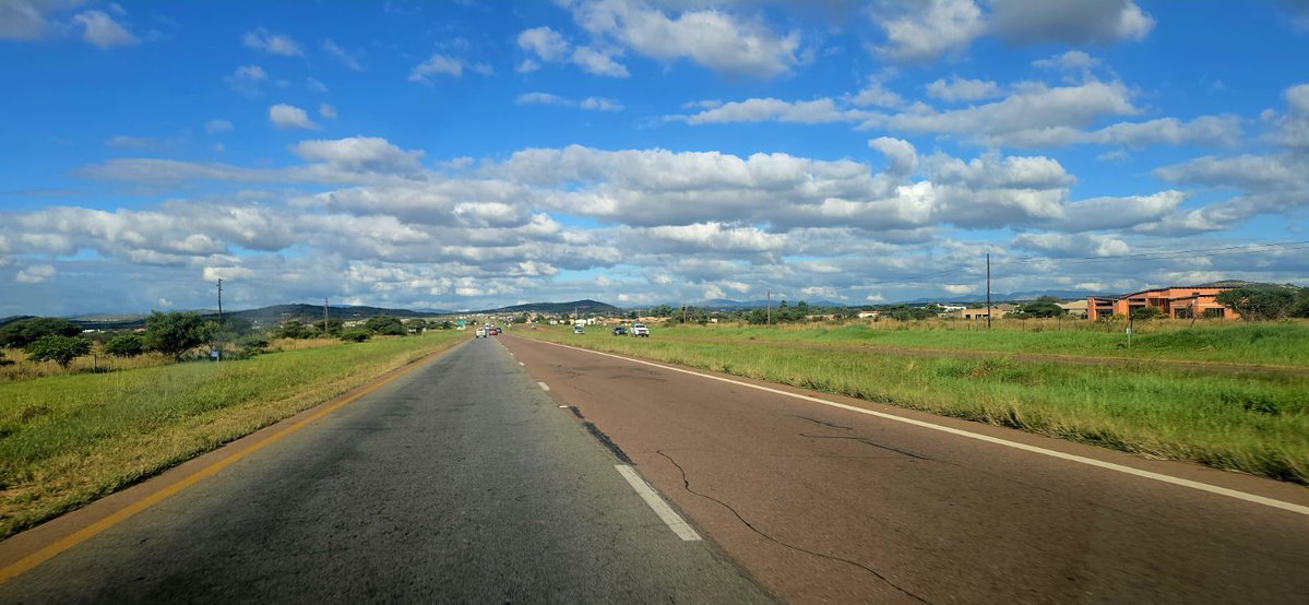 POLOKWANE, 24 April 2026

Four roads in Limpopo have been ranked among the country’s top 25 for pedestrian fatalities over the past five years, the Limpopo Department of Transport and Community Safety announced. 

The R71 in Mankweng, R37 in Tubatse, R37 in Mecklenburg, and R524