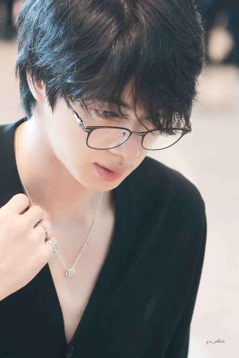 พี่จินรูปนี้คือㅠㅠㅠㅠㅠㅠㅠㅠㅠㅠㅠㅠㅠㅠㅠㅠㅠㅠㅠㅠㅠㅠㅠ