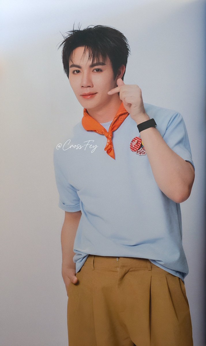 fey_cross tweet media