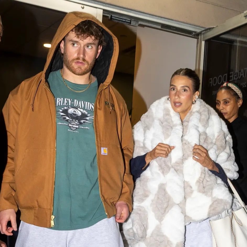 BRAVOOOMG tweet media