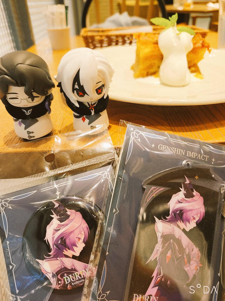 お目当て出なかったけどかわいいから許す…こﾝのランダムがよｫ……