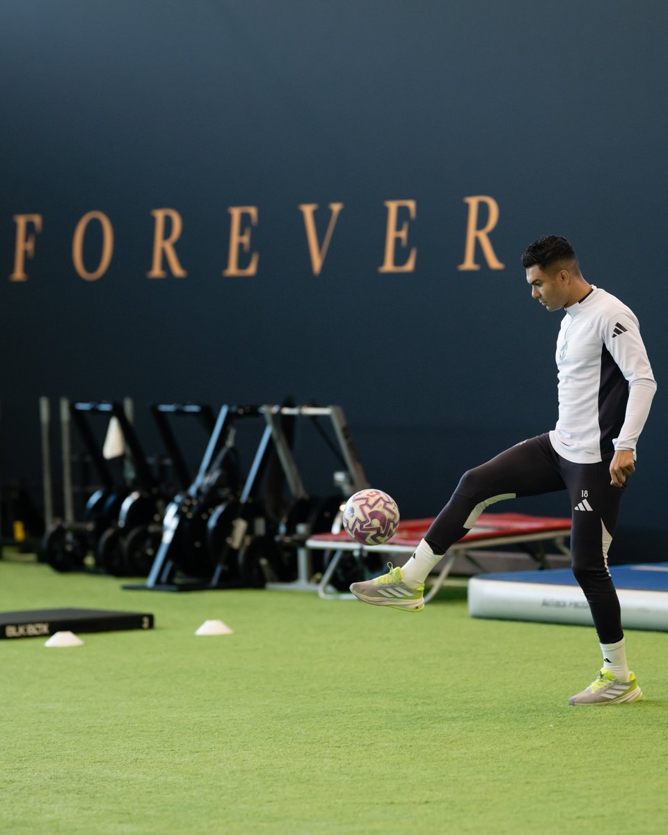 ❤️ <a href="/Casemiro/">Casemiro</a>