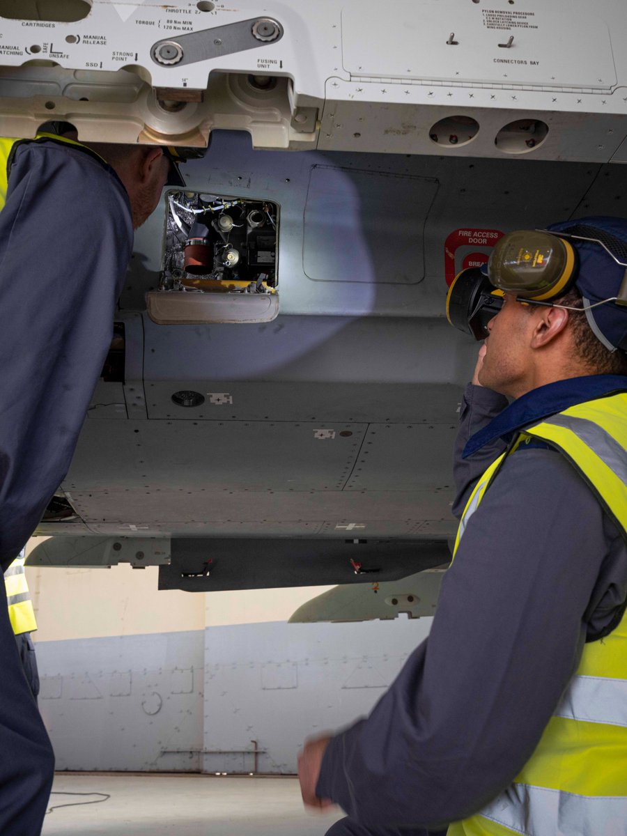 RAF_Cosford's tweet image. During flight line operations at the end of training at Cosford, trainees have the opportunity to work on Development Aircraft 04, a Typhoon prototype, gaining valuable hands‑on experience in an operational environment.

#cosford26 #RAF #Apprenticeships #engineering #technicians