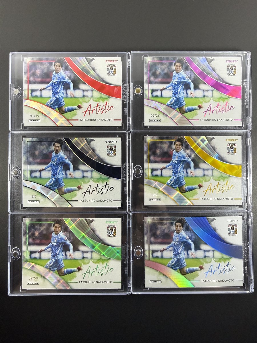 soccermochi's tweet photo. 2025-26 Panini Eternity EFL Soccer
Artistic /50, /25, /10, /5, /1 🌈
ART-05 Tatsuhiro Sakamoto

#PaniniEFL #PUSB #坂元達裕

実はカードはだいぶ前に届いていて、優勝決定のタイミングでポストしたかったのですが、カード撮影をやろうと思う気持ちがなかなか湧いてこなくて、今になってしまいました🥲
ずっと応援していた選手のレインボーは感無量です。

改めて、優勝そしてプレミアリーグ昇格おめでとうございます🎉🎊✨
坂元選手の来シーズンの活躍も楽しみにしています😎
