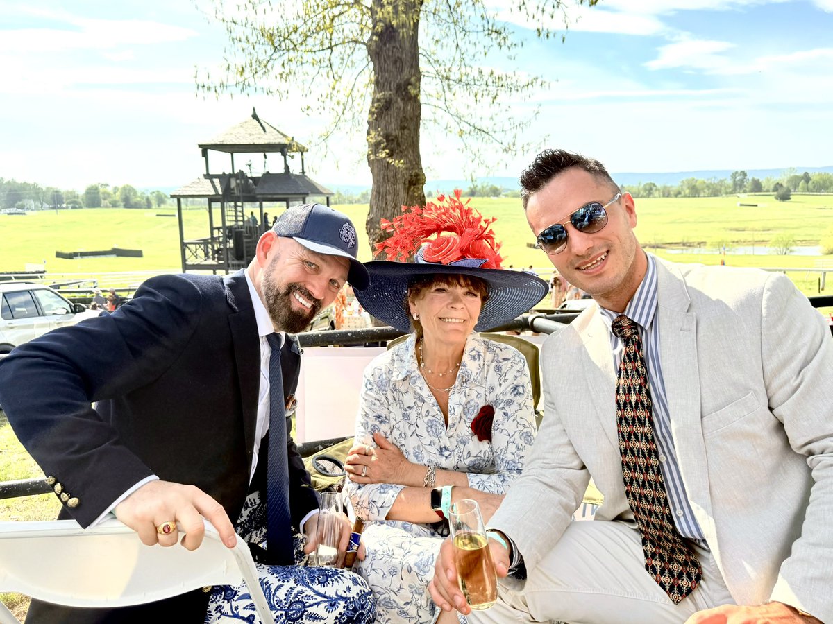 DonaldRBramer's tweet photo. A wonderful  day of gentry and tradition at the Middleburg Spring Races - the oldest Steeplechase Race in the country. The Middleburg Spring Races are the quintessential event to welcome spring to Virginia, synonymous with the blooming of the daffodils and dogwoods. Surrounded by Virginia’s famous hunt country.