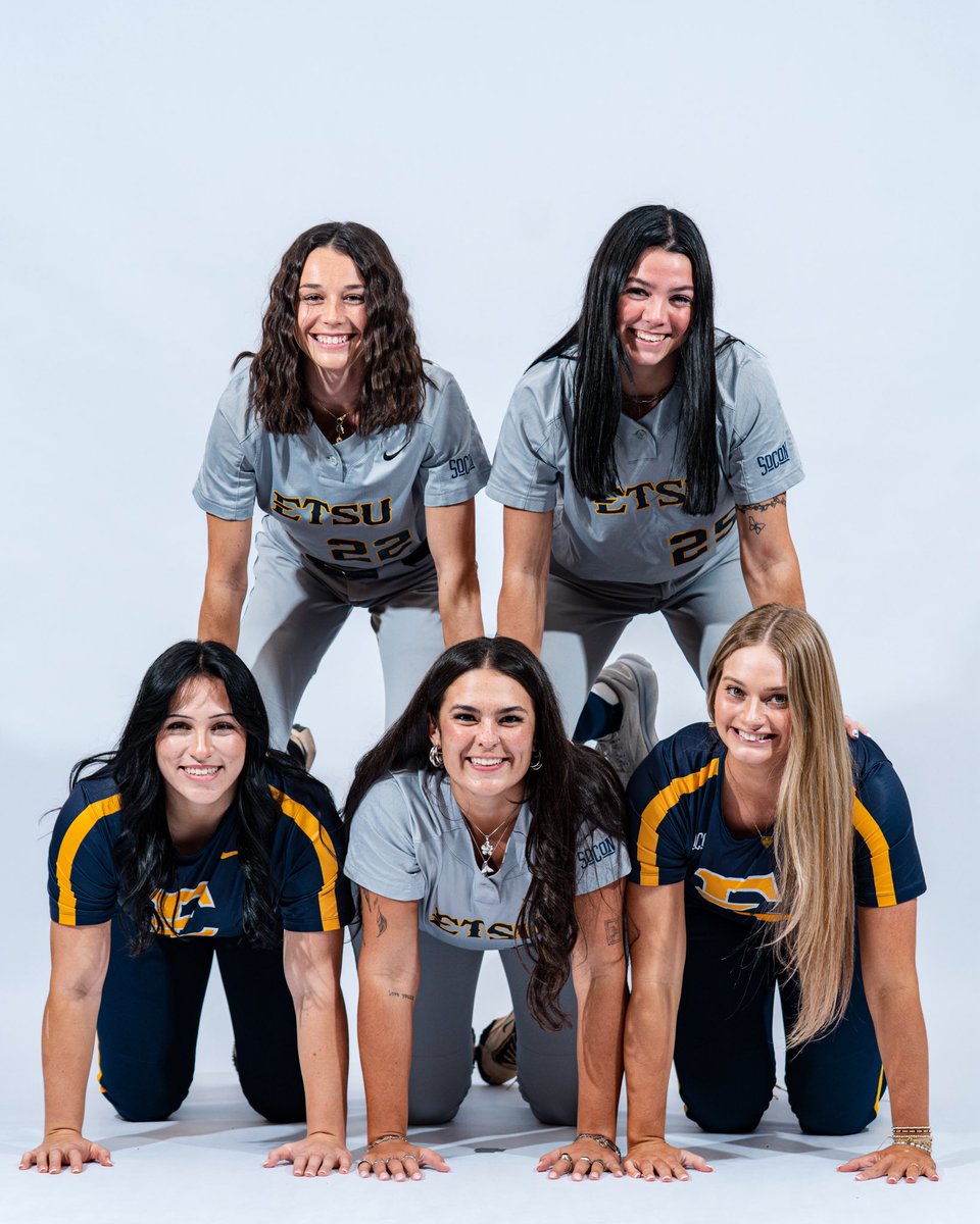 ETSUSoftball's tweet image. it’s SENIOR DAY at Betty Basler Field 💙🎓🥹

join us pre-doubleheader as we honor our five seniors and their contributions to ETSU softball! 

#GoBucs | #DEEP⚓️