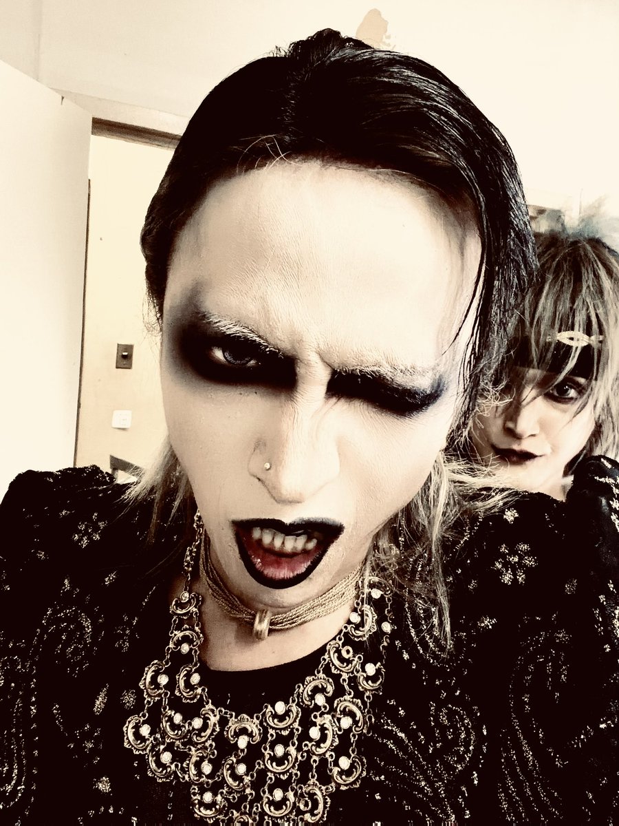 猟牙【RAZOR】 tweet media