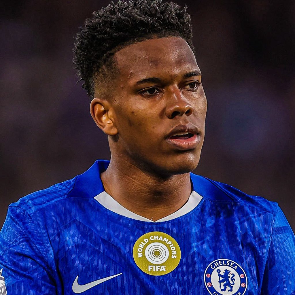 eurofootcom's tweet image. 🚨🇧🇷 𝐁𝐑𝐄𝐀𝐊𝐈𝐍𝐆 | Estevao will miss the rest of the season for Chelsea due to grade 4 hamstring injury. 🤕❌

McFarlane: "Estevao's World Cup prospects? I'm not sure on that, if I'm honest... I'm sure he's very hopeful he can make the World Cup but I don't know."