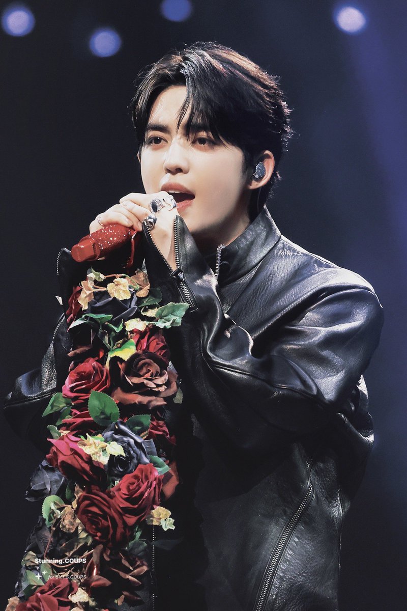 Stunning.COUPS tweet media