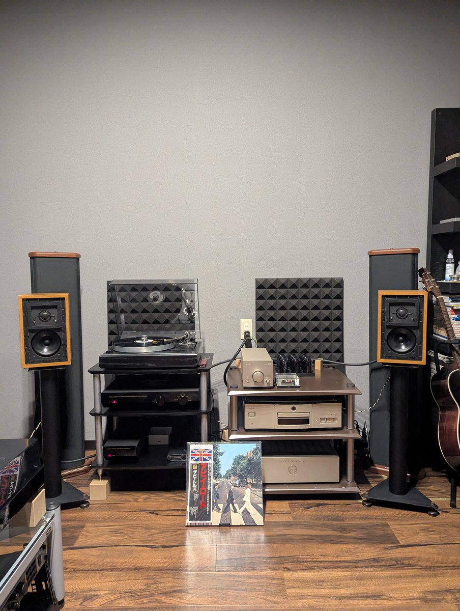 cornerofspace tweet media