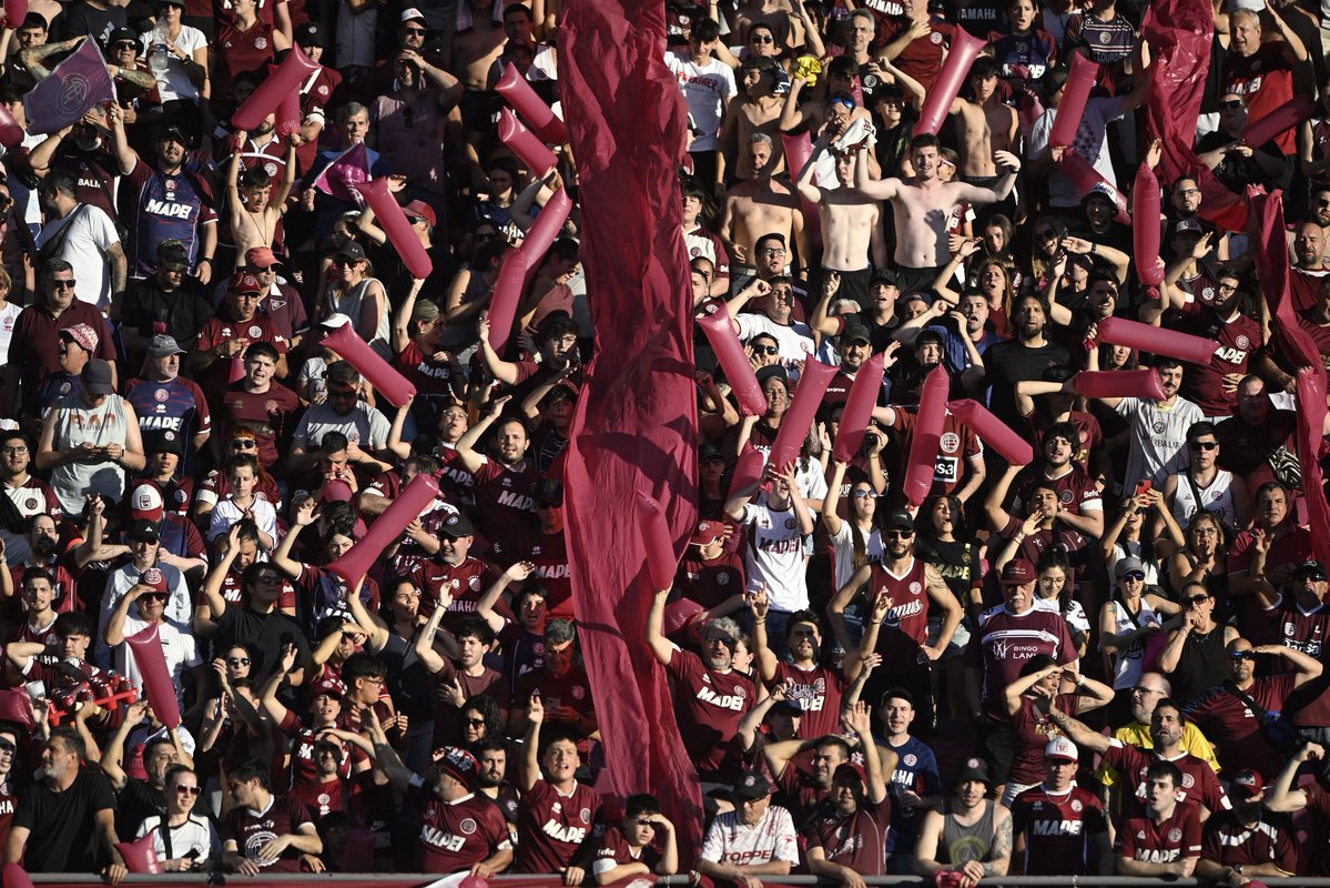 🇱🇻🔜 𝗟𝗔𝗡𝗨𝗦-𝗟𝗜𝗚𝗔 𝗗𝗘 𝗤𝗨𝗜𝗧𝗢: 𝗘𝗦𝗧𝗘 𝗠𝗔𝗥𝗧𝗘𝗦 𝗔 𝗟𝗔𝗦 𝟭𝟵:𝟬𝟬 

💻📱 𝐕𝐄𝐍𝐓𝐀 𝐎𝐍𝐋𝐈𝐍𝐄 𝐃𝐄 𝐏𝐋𝐀𝐓𝐄𝐀 𝐂𝐇𝐄𝐁𝐄𝐋
🌟 SOCIOS INCONDICIONALES: clublanus.com/tickets 

🏟️ VENTA DE OTROS SECTORES DEL ESTADIO PARA RESTO DE SOCIOS Y NO SOCIOS: a partir