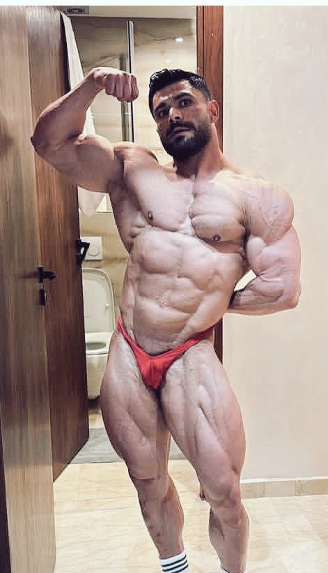 jrasantos100666's tweet image. Aykut Akar, atleta turco, 34 anos, 1, 69cm, 90kg...

#bodybuilder, #bodybuilding, #fisiculturismo, #gym, #bulge, #muscle, #musculosos, #culturismo, #fitness, #worship, #aesthetics