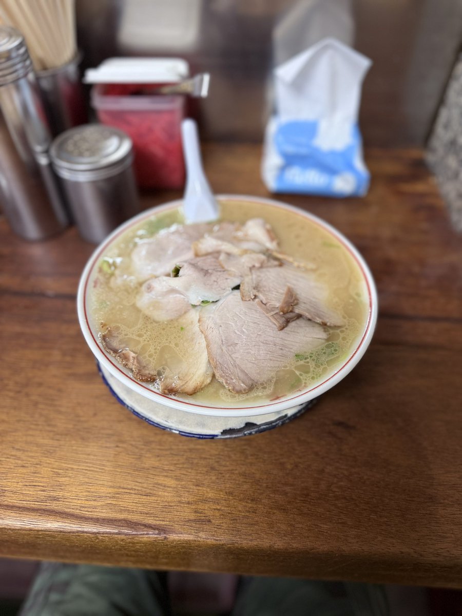 たろー tweet media