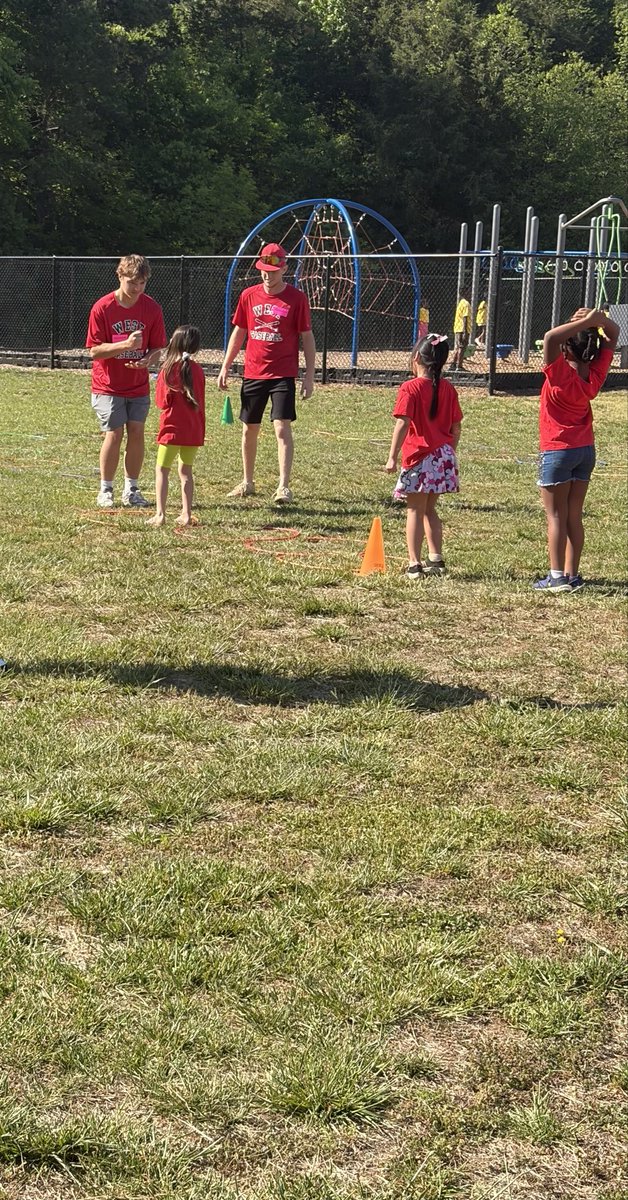 WestCabBaseball's tweet photo. West Cabarrus Baseball volunteering for Weddington Hills field day - Day 1 @westcabboosters @westcabsports @WHE_Whiskers https://t.co/yzA3Dd5ATu