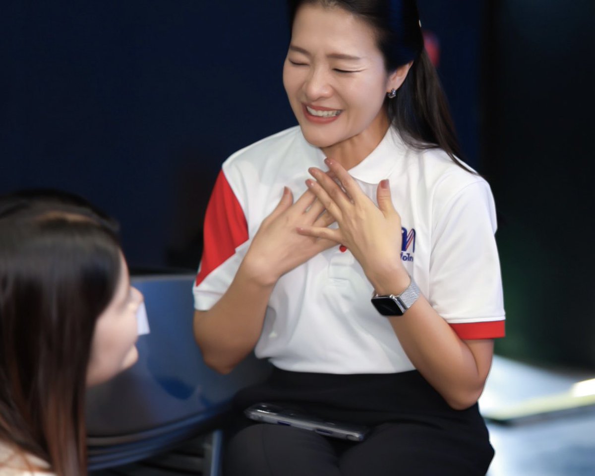 ร้ากกกกกง่ะ ฮืออออออ