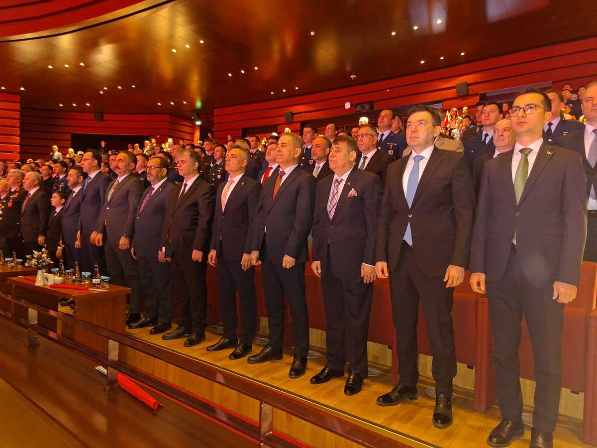 SelcukluKym's tweet photo. Kaymakamımız 23 Nisan Kutlama Programına Katıldı.

https://t.co/fELlWGeBRM https://t.co/6d0BQ84lbO