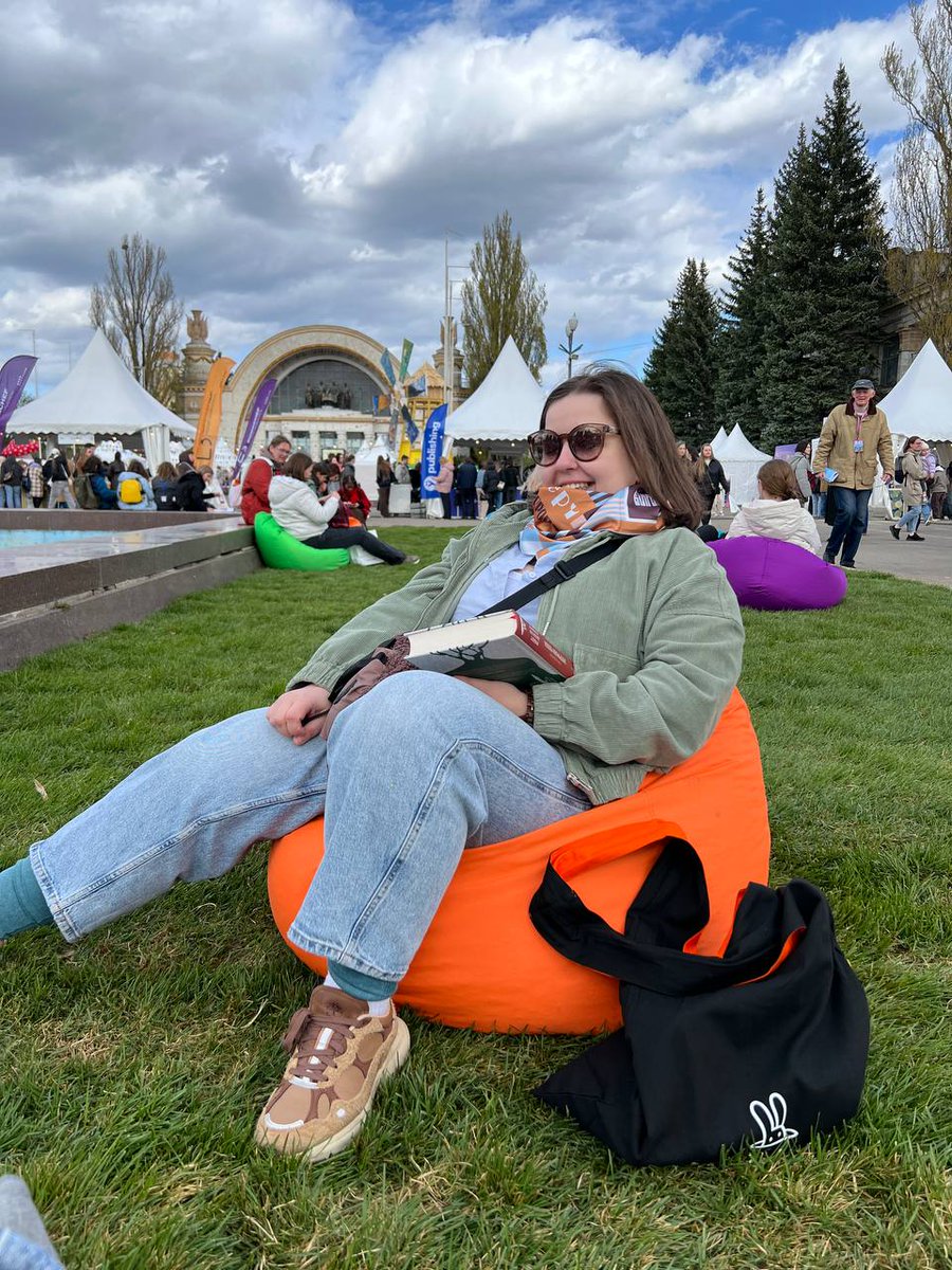 нахалія дяченко tweet media