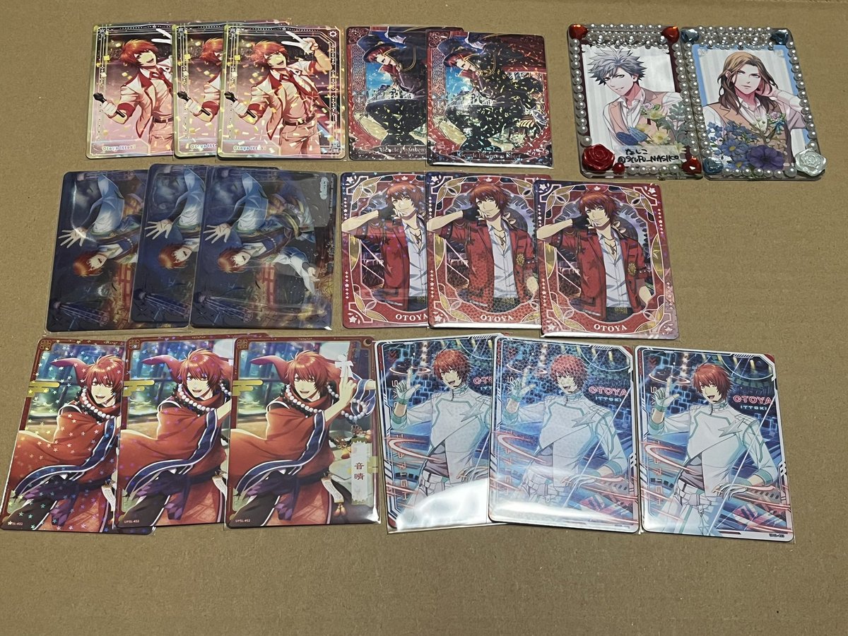 なしこ tweet media