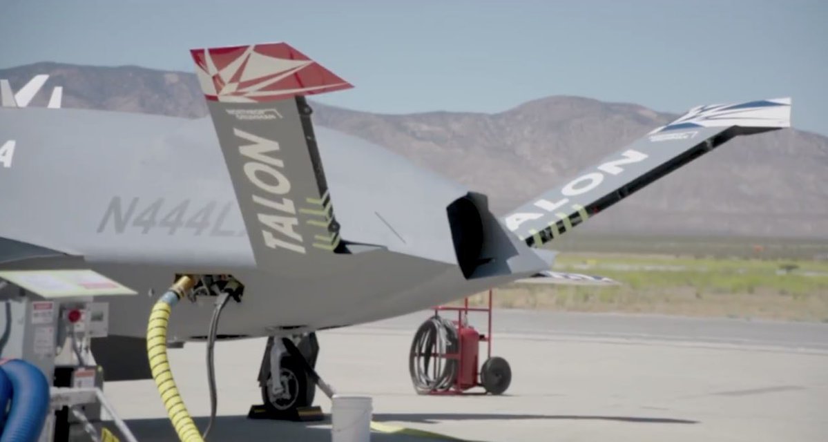 Drone_Wars_'s tweet image. U.S. company Northrop Grumman has reportedly selected the PW500 business jet engine by Pratt &amp;amp; Whitney for its YFQ-48A Talon Blue “loyal wingman” UAV, now undergoing ground testing ahead of flight trials.

 #USA #UAV #NorthropGrumman #Aviation #DroneWar