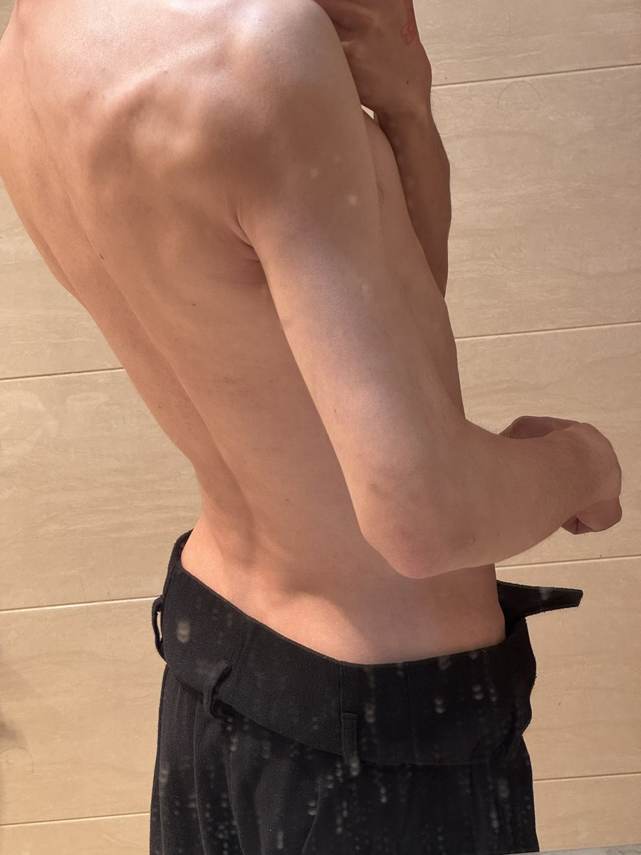 _cpupu's tweet photo. 尽力而为
#小狗日记 #1i #4i #反差 https://t.co/SUSJaDf10y