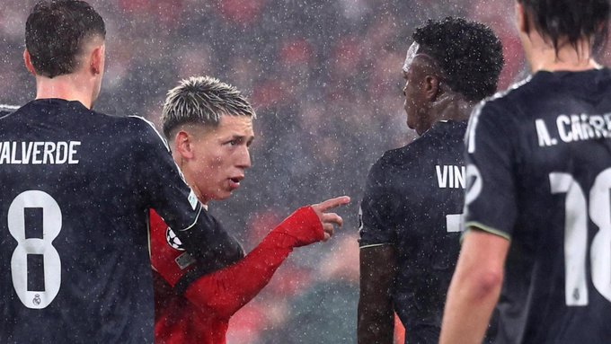 fdpradio's tweet image. ❌ La UEFA suspendió por 6 partidos al futbolista Gianluca Prestiani, por presuntos insultos racistas a Vinicius ❌ #Champions