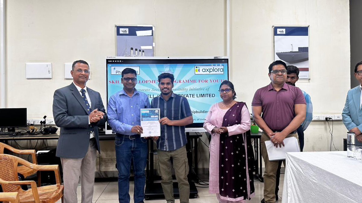 cems_in's tweet image. Proud moment at CEMS 🎓
110+ trainees across Supply Chain, CNC &amp;amp; Automation programs successfully trained and placed in top companies like Amazon, Wheels India, IR Class &amp;amp; more.

A big step towards skill-driven careers 
@shipmin_india @irclass 
#CEMS #Placements #SkillDevelopment