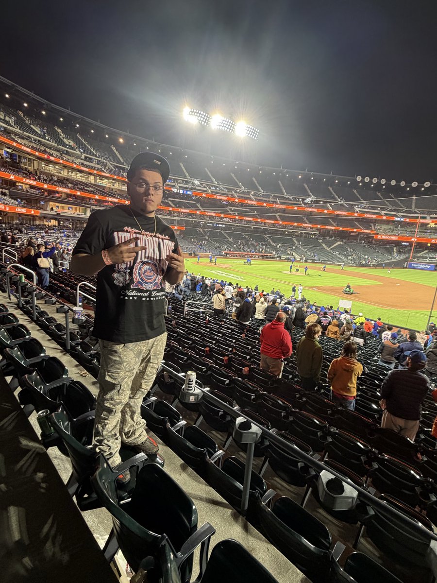 moe_dinero7's tweet image. Bitch I’m in the field calling plays🫥 

#gain #fypシ゚viral #wtf