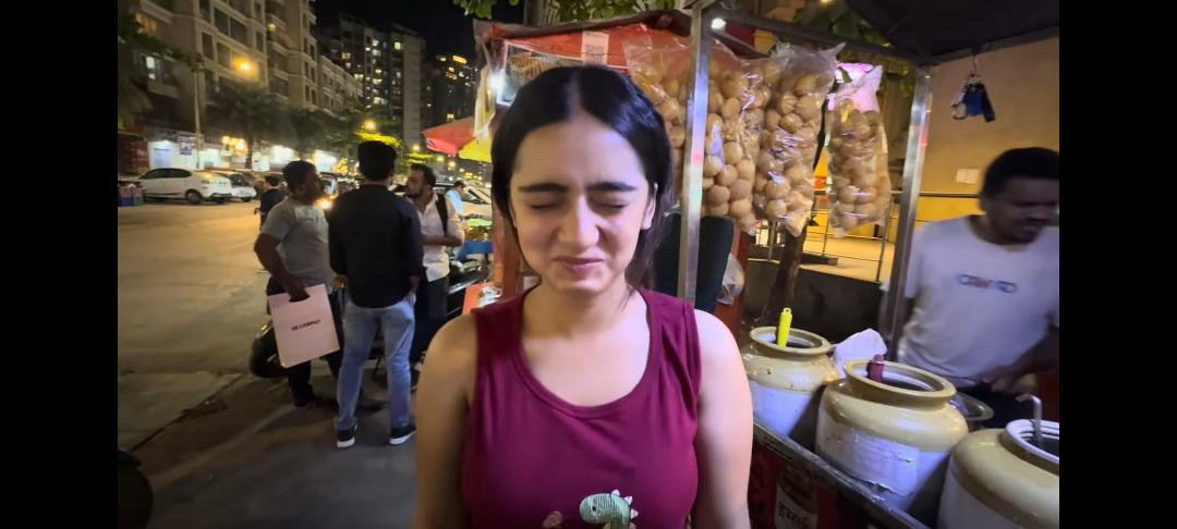 mona azba tweet media