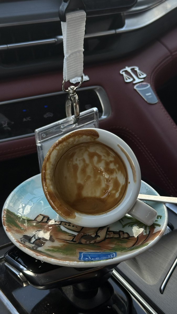 ll_1jo's tweet photo. ابشرك : ماعـاد لك عندي عتاب
ولاعاد عندي بالزمن شي اخافه

اسلم وسلم لي على كل من غاب
الخاطر إليا عاف له شي : عافه . https://t.co/Ce9nbpQWnX