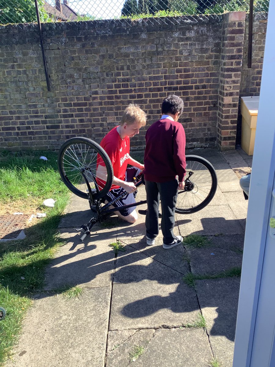 Avery Hill Youth Hub tweet media