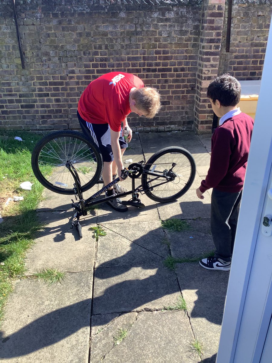 Avery Hill Youth Hub tweet media