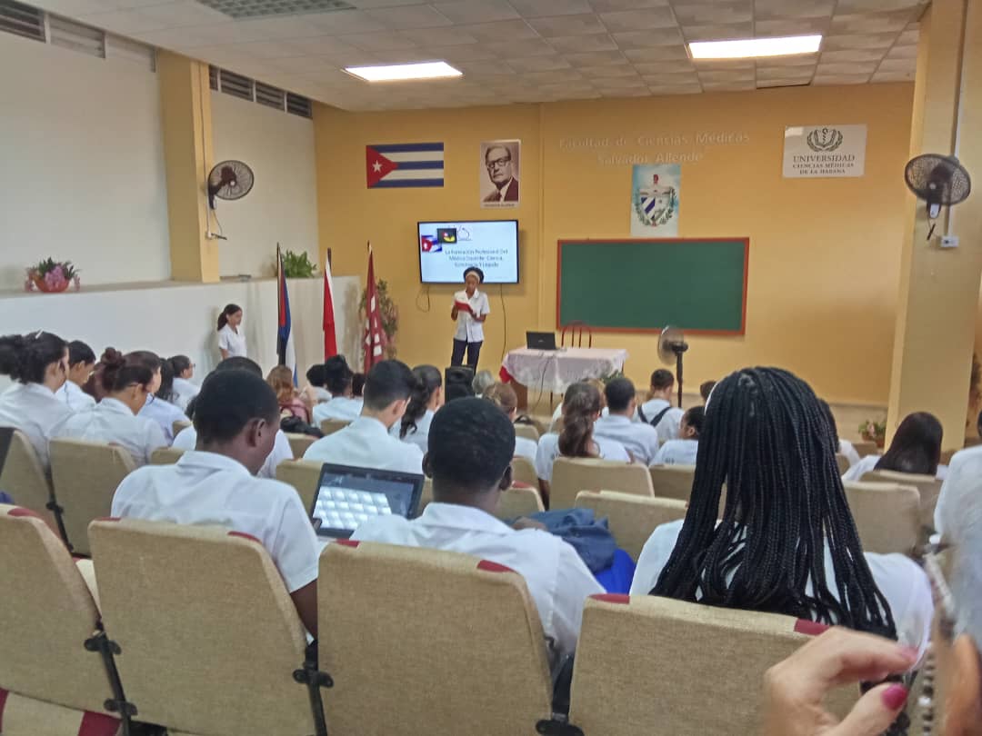 drduarte's tweet photo. Inauguración del Festival de la Clase de #FACSA, con la conferencia magistral dedicada a la historia de la formación académica de médicos en Cuba bajo el legado del Comandante en Jefe Fidel Castro. @UCMHabana @YoandraMuro @ExtensionUcmh @Aymara79678346 https://t.co/IbvOdUtan6