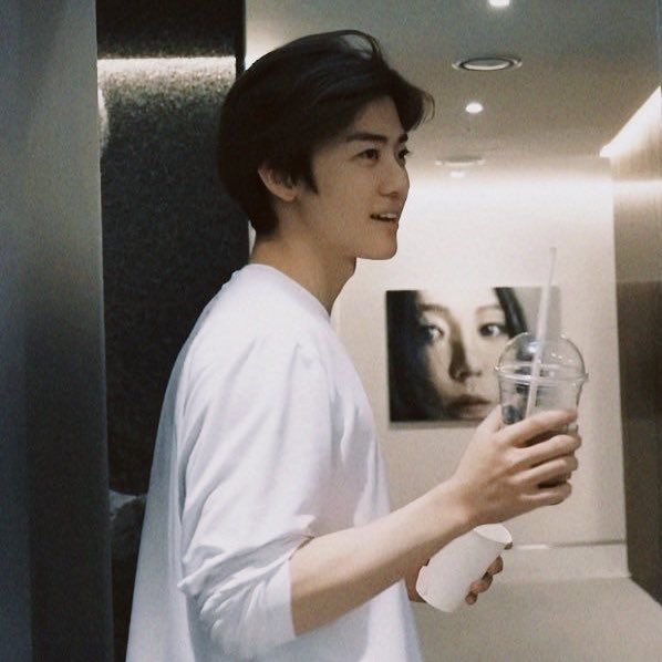 ทิพากร tweet media