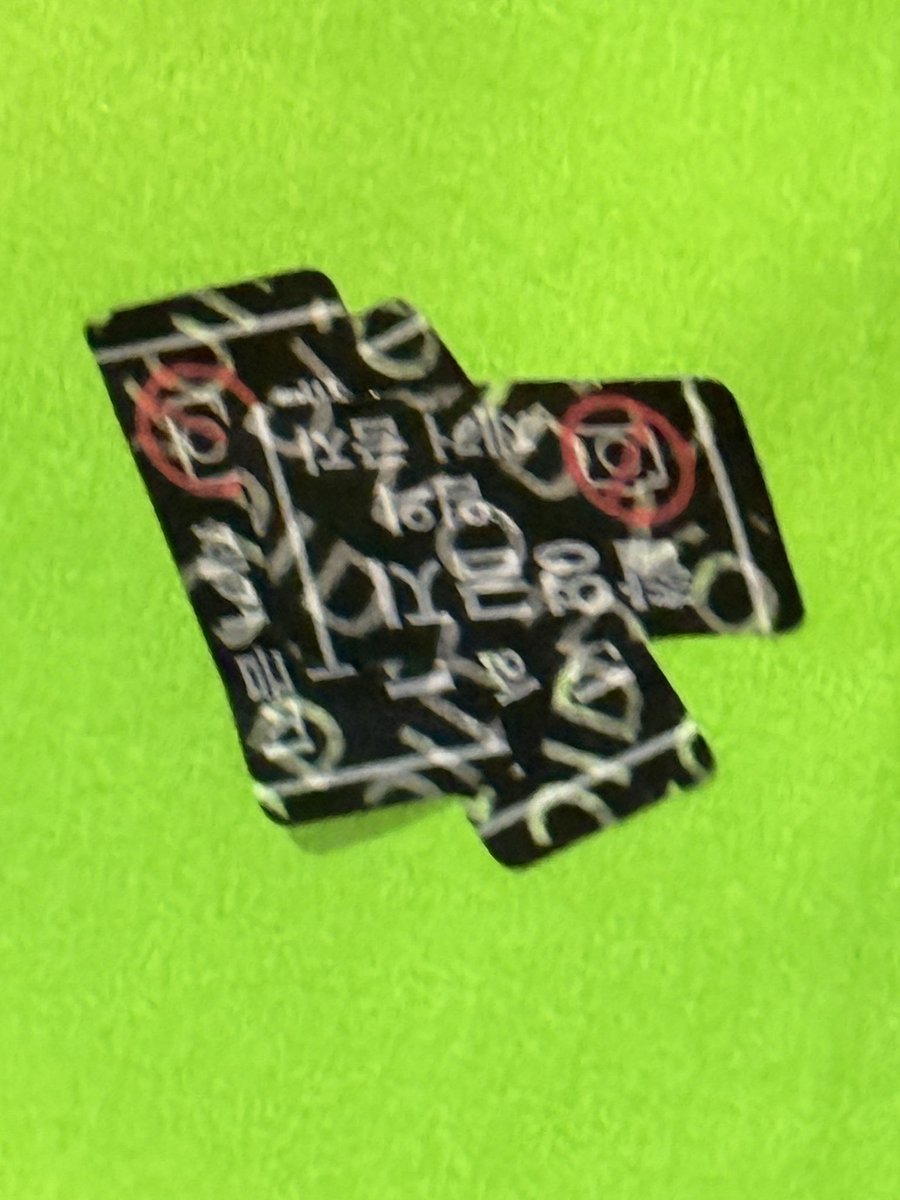 ˚౨ৎ˚flom₊𓂃☆·₊ tweet media