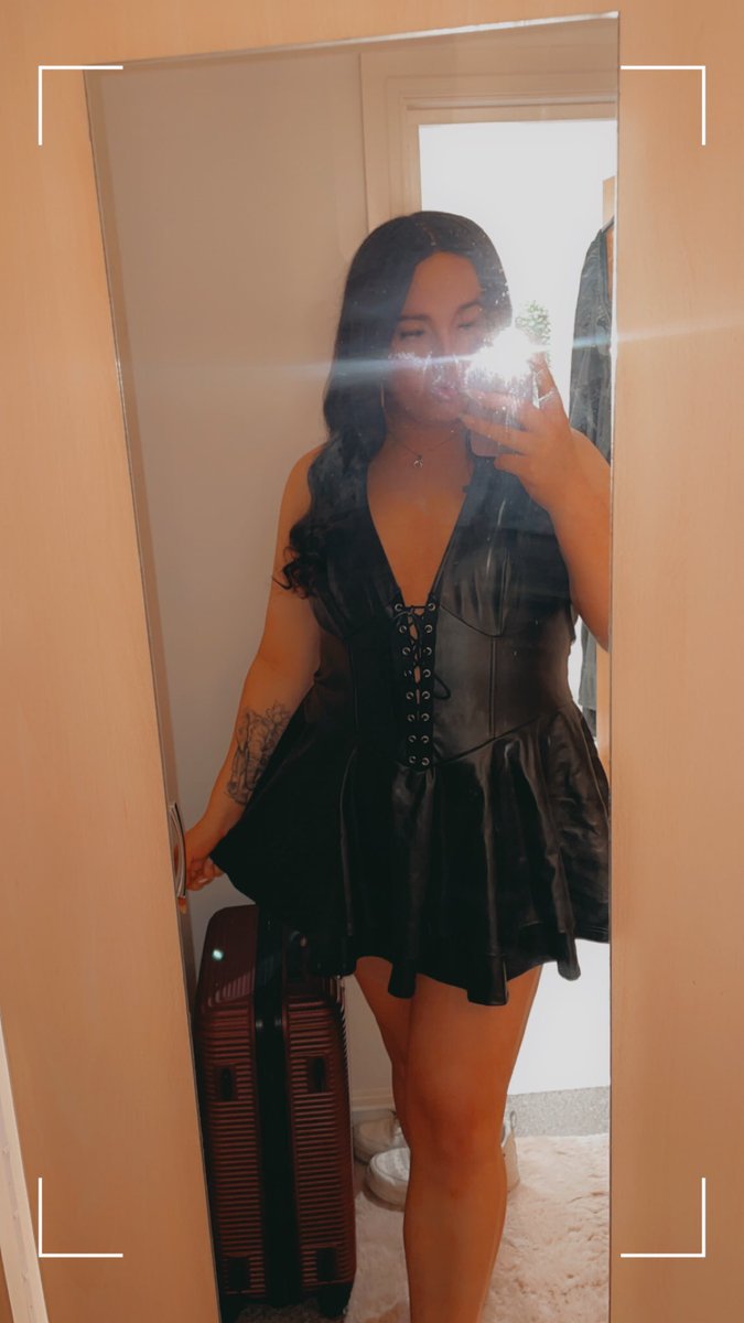 itzbelfans's tweet photo. Who needs to be told what to do ? #findom #paypigwanted #transgodess #transgirl https://t.co/hxH5b9sw1i