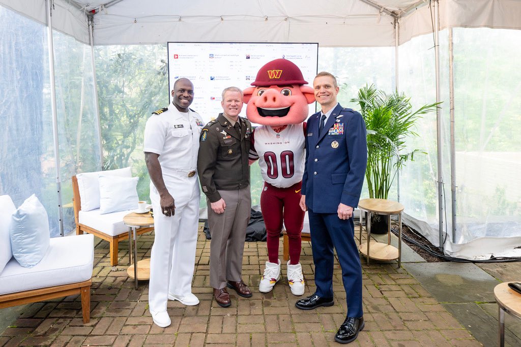 White House Correspondents Insider tweet media