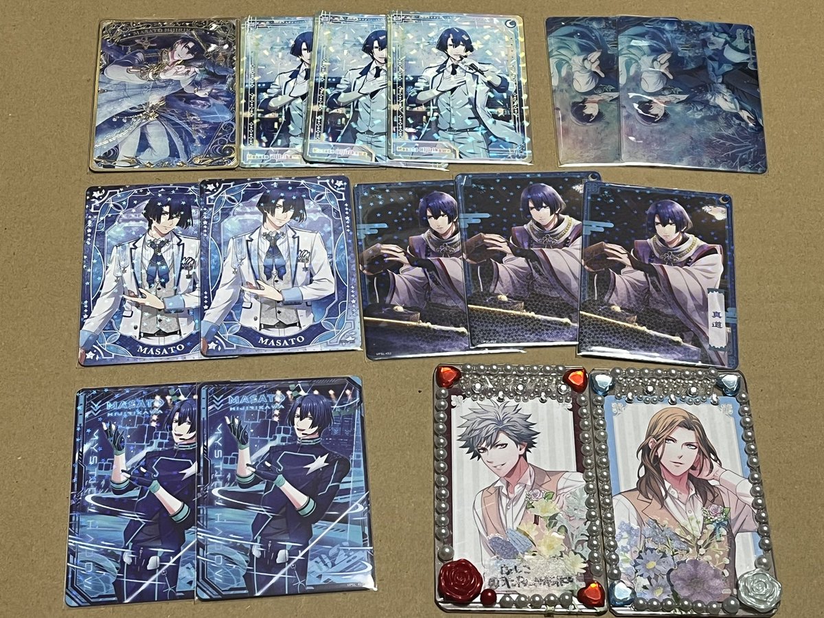 なしこ tweet media