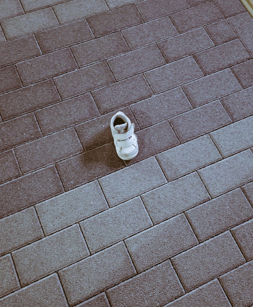 うひょ tweet media