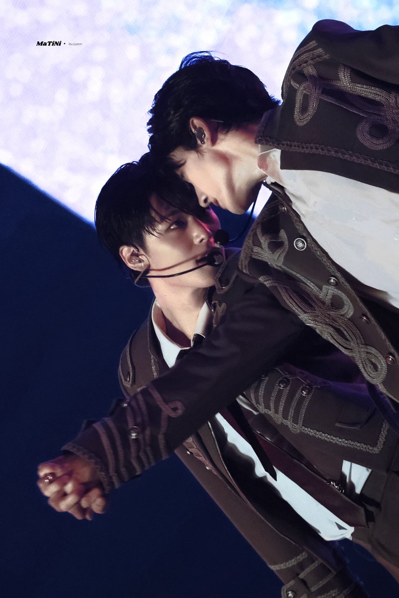 ᴍᴀᴛɪɴɪ tweet media