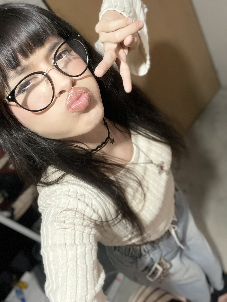 nika Sofia🌸🏳️‍⚧️ tweet media