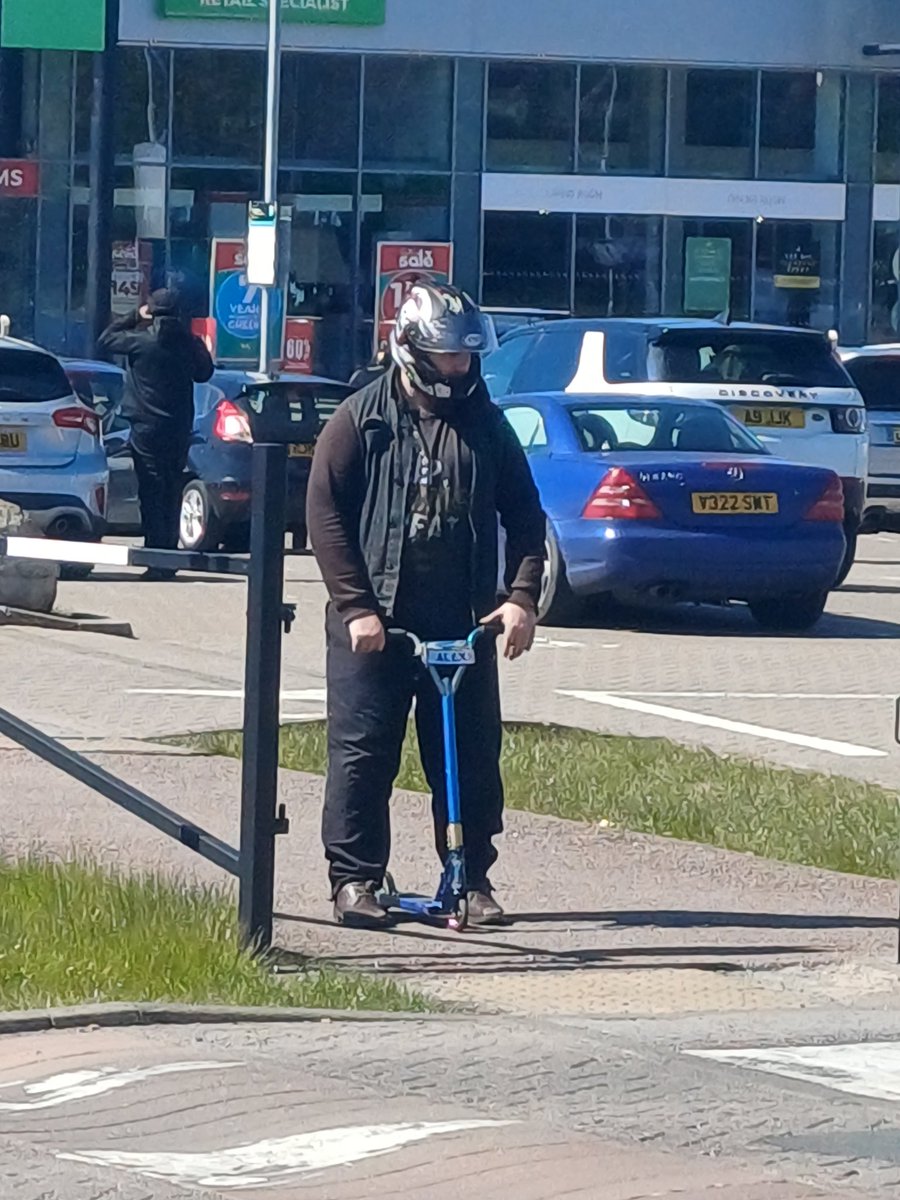 kevtrelf's tweet photo. Stop the world i want to get off.. ive seen it all now! https://t.co/q63gOKlsf6