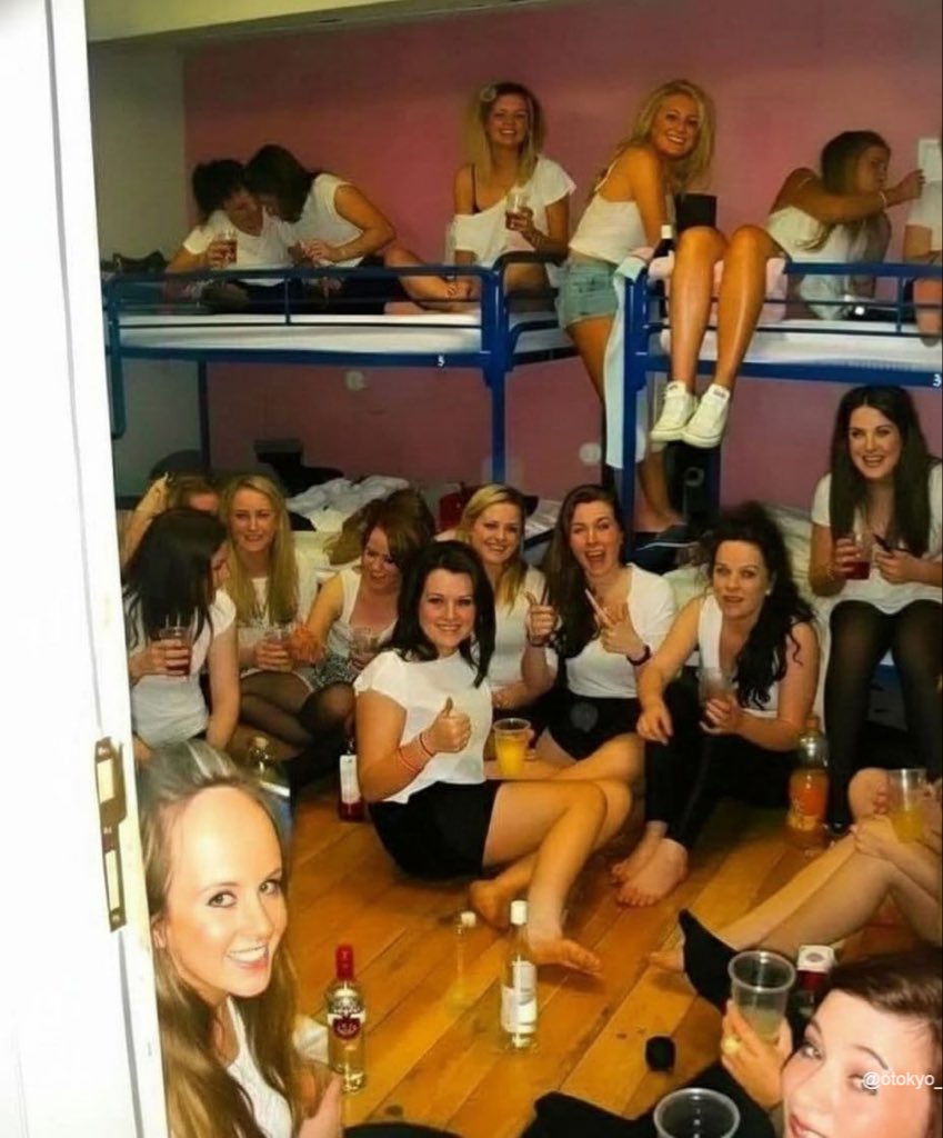 Emily 🦋 tweet media