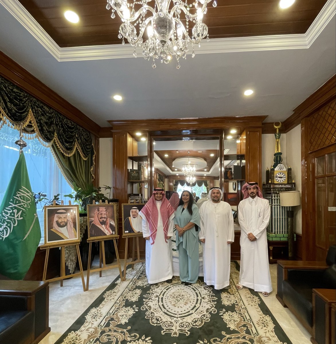 KSAembassyMM's tweet photo. استقبل سعادة السفير/ مزيد بن محمد الهويشان في مقر السفارة اليوم السفراء العرب المعتمدين لدى جمهورية اتحاد ميانمار وجرى خلال اللقاء استعراض  اوجه التعاون ، والموضوعات ذات الاهتمام المشترك. https://t.co/dcbRO89bch