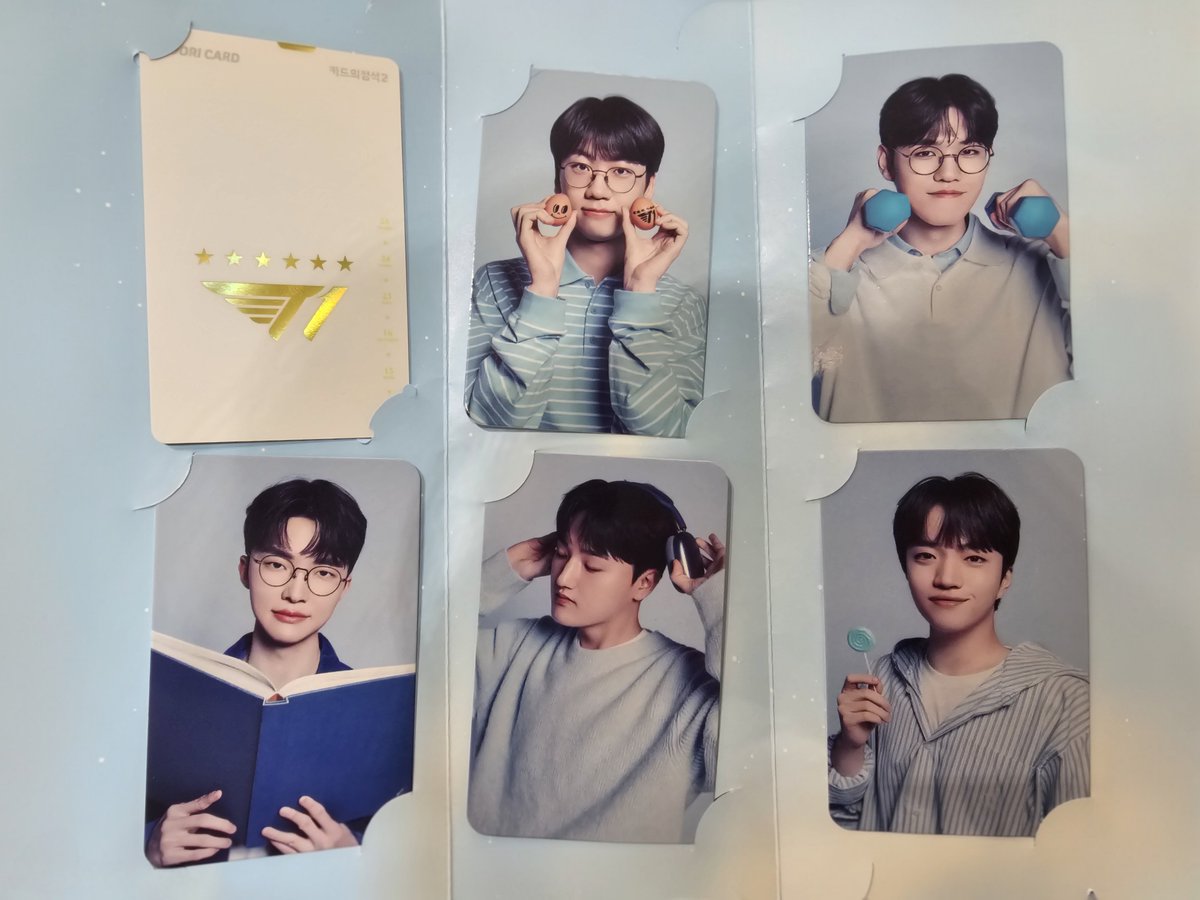 맙소사 영롱하다...
푸른색 다들 왜이리 잘어울리지