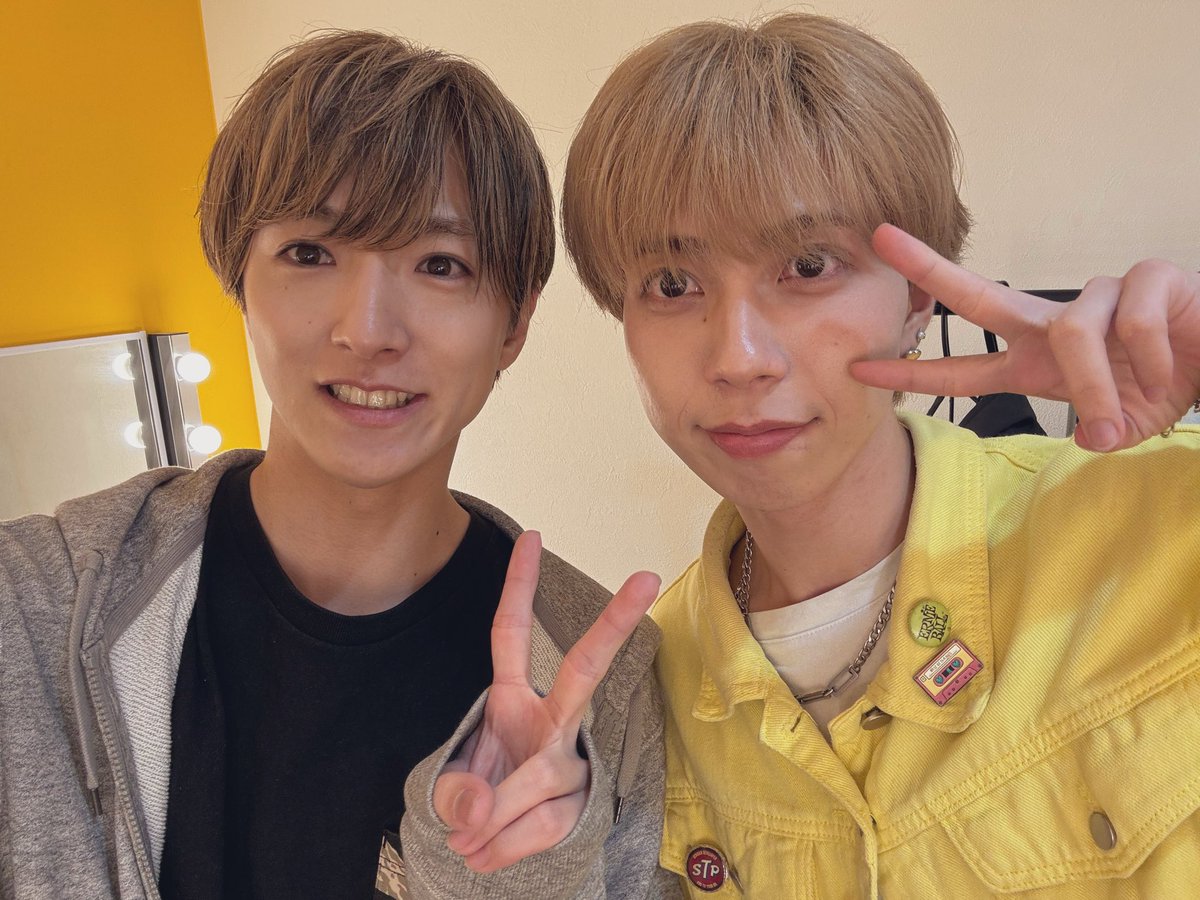 SO【ON FLEEK】 tweet media