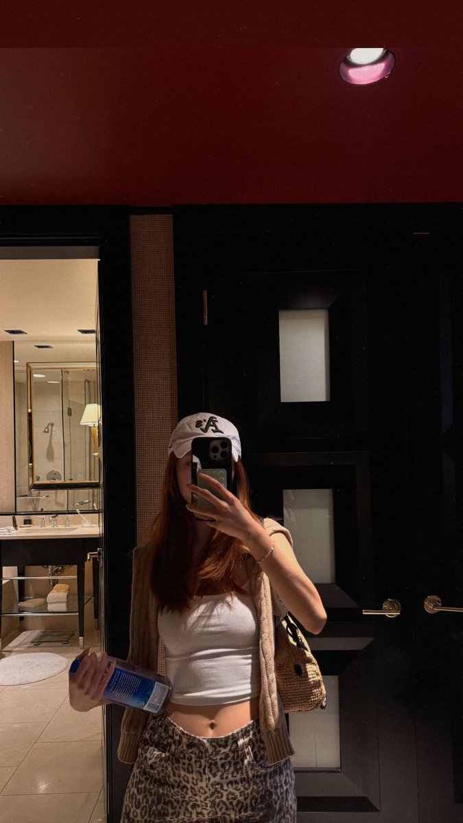 𝒩𝖨𝖢𝖮𝖫𝖤𝖳𝖳𝖤. tweet media